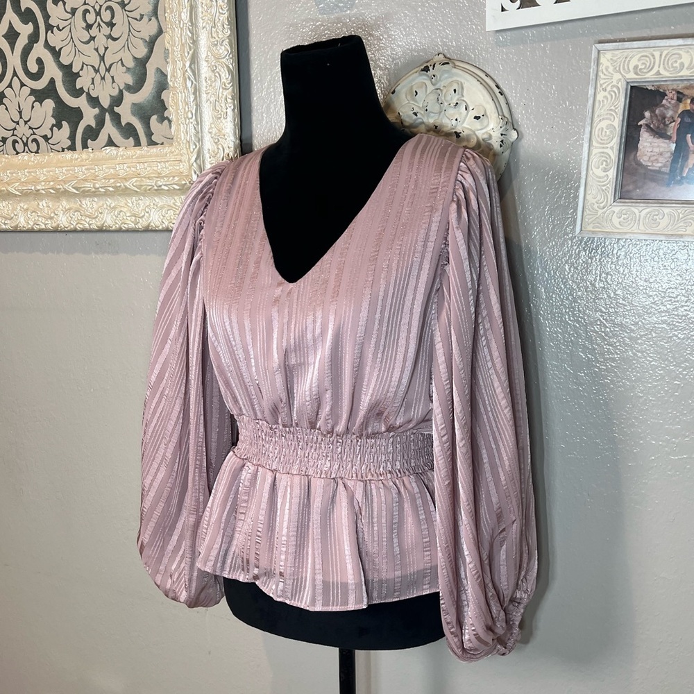 She + Sky Mauve V-Neck Peplum Blouse with Smocked Waist NWT